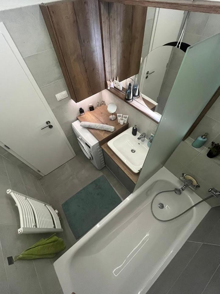 Cozy Apartment Братислава Экстерьер фото