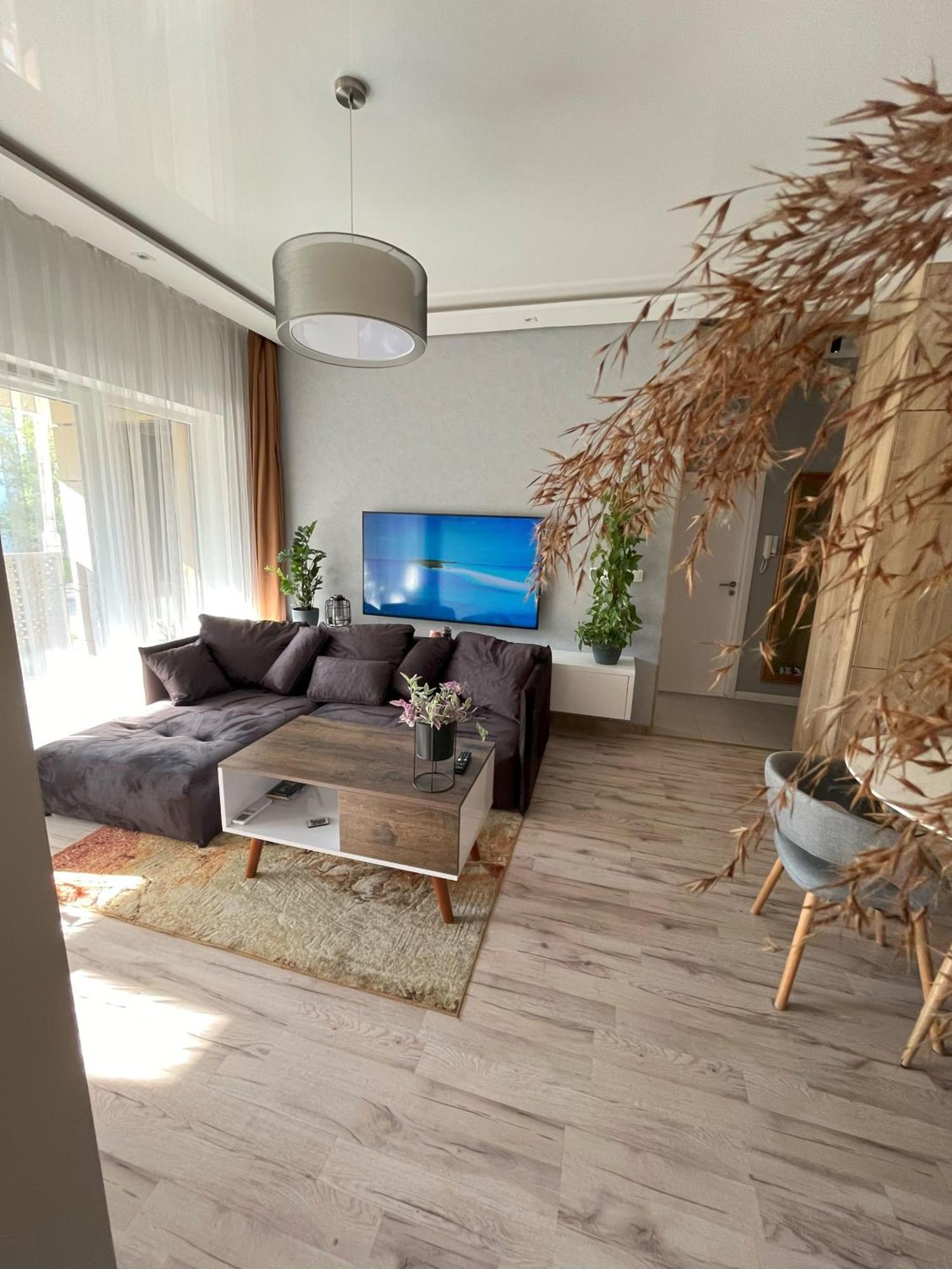 Cozy Apartment Братислава Экстерьер фото