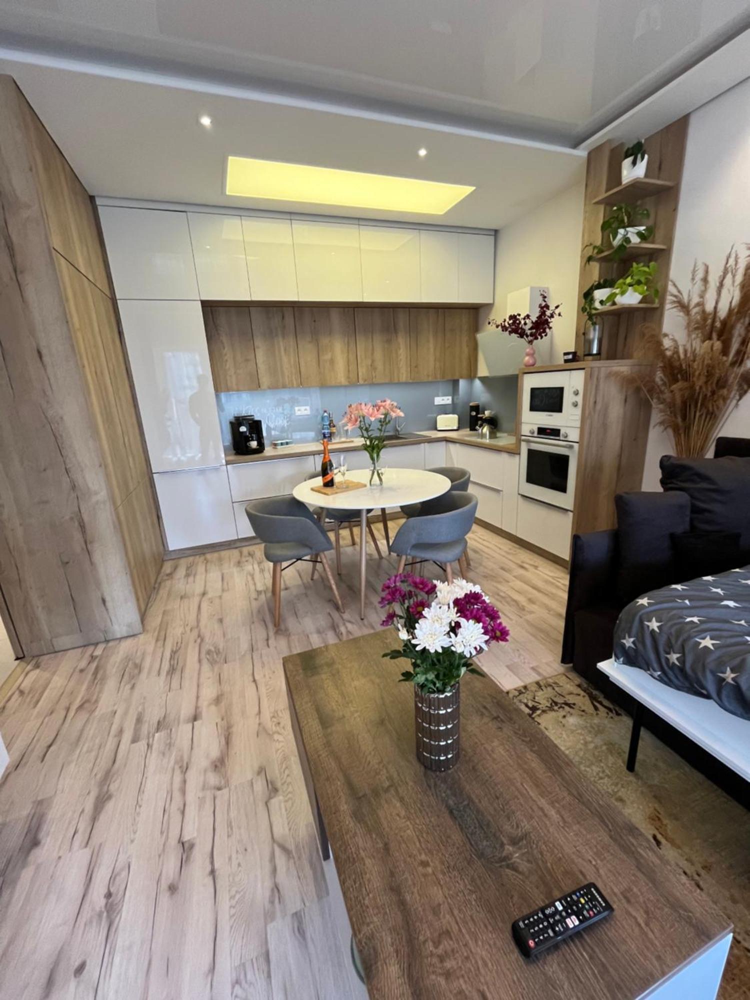 Cozy Apartment Братислава Экстерьер фото